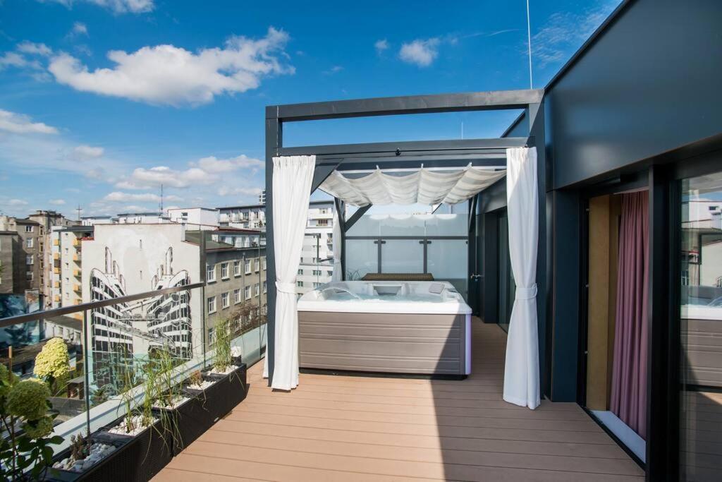 Luksusowy Penthouse Z Jacuzzi I Widokiem Na Morze Appartement Gdynia Buitenkant foto