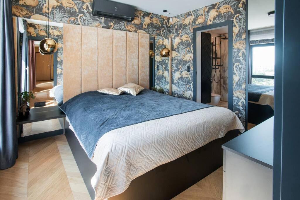 Luksusowy Penthouse Z Jacuzzi I Widokiem Na Morze Appartement Gdynia Buitenkant foto